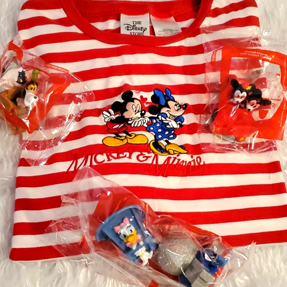 Mickey & Minnie Mouse T-Shirt & McDonalds Happy Meal Toys